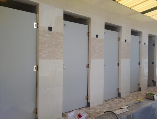pintu single